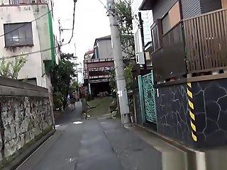 Japanese girls cannot hold pee in public